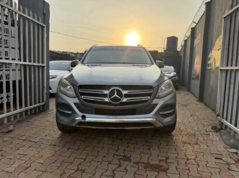 Mercedes-Benz GLE-Class   - 2016
