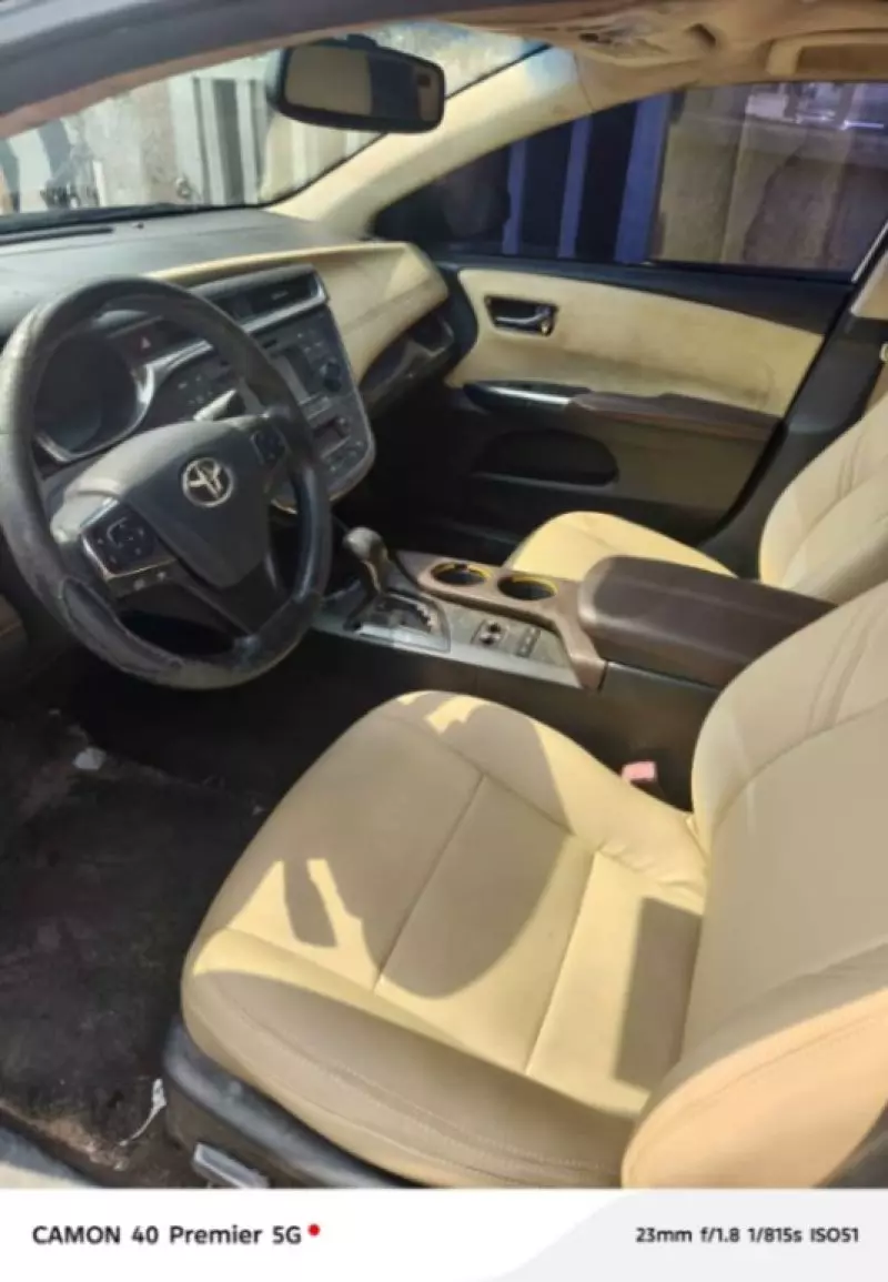 Toyota Avalon   - 2014