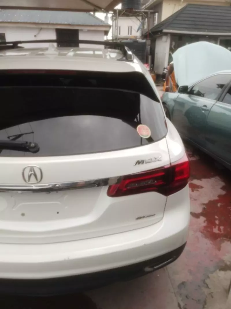 Acura MDX   - 2015