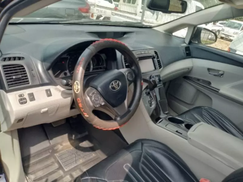 TOYOTA Venza   - 2013