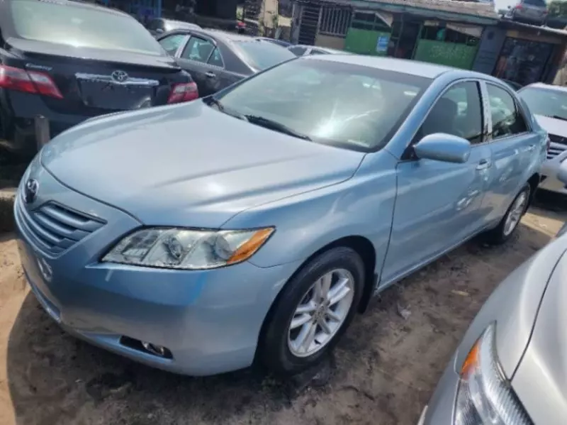 Toyota Camry   - 2007
