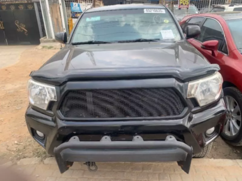 Toyota Tacoma   - 2013