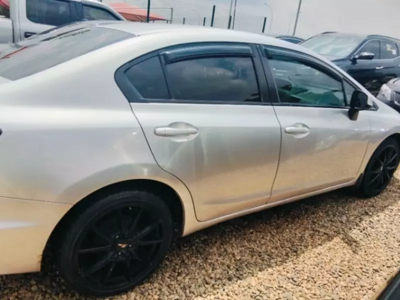 Honda Civic - 2013