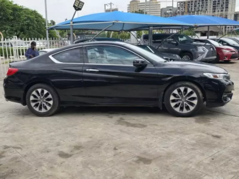 Honda Accord   - 2013