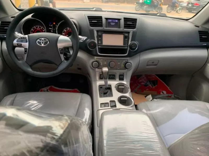 TOYOTA Highlander   - 2013