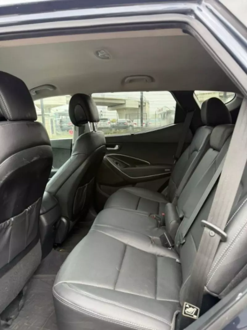 Hyundai Santa Fe   - 2014