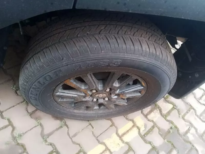 Toyota Landcruiser Prado - 2023