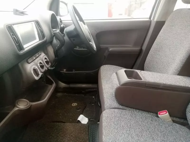 Toyota Passo   - 2012