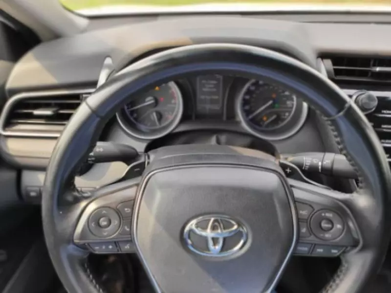 Toyota Camry - 2019