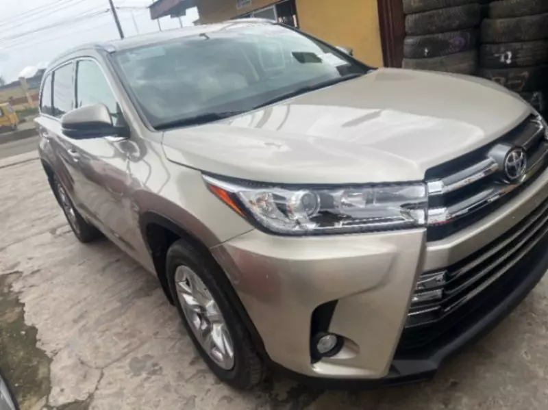 Toyota Highlander - 2014