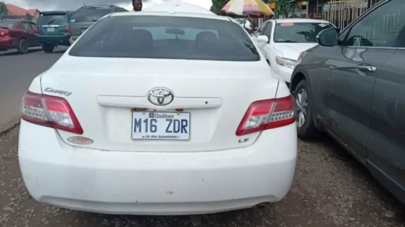 TOYOTA Camry   - 2010