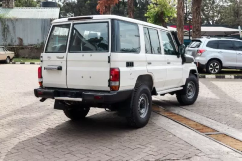 Toyota Landcruiser   - 2024