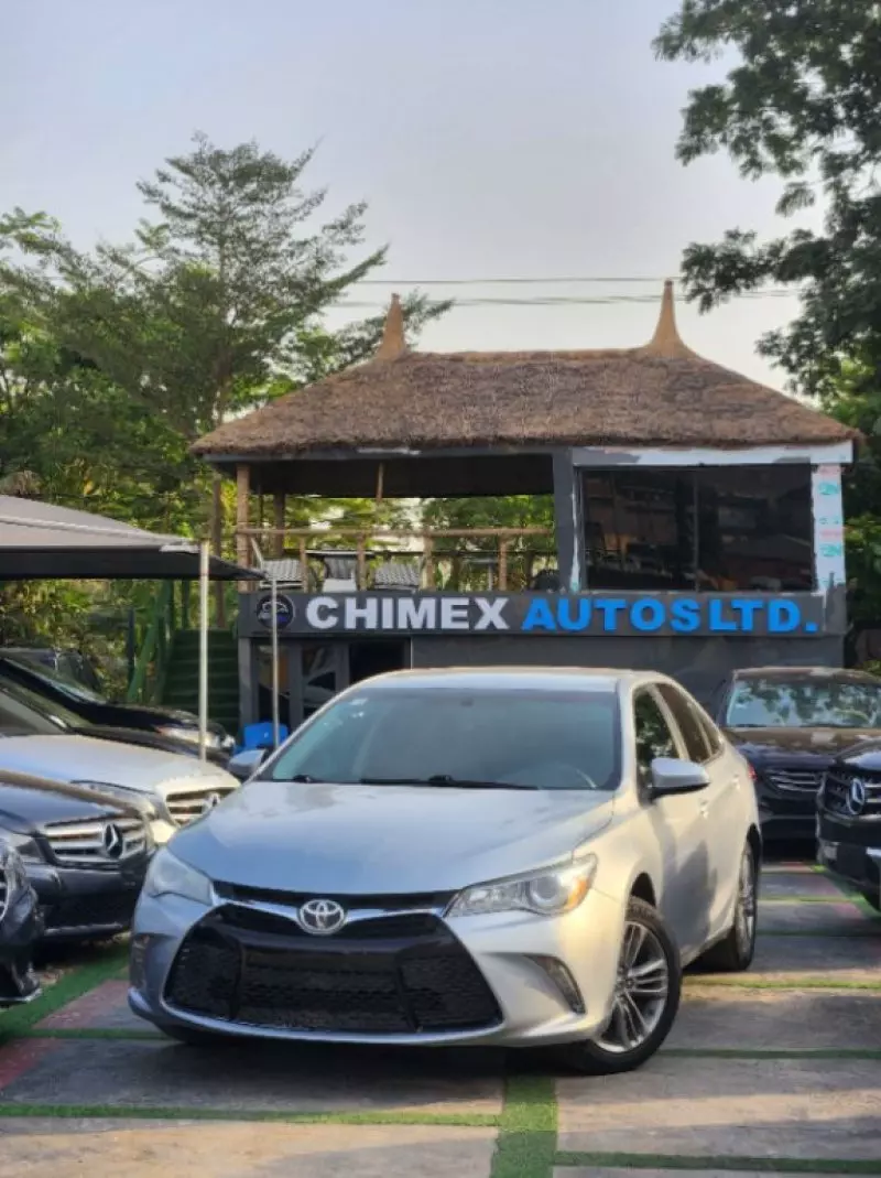 TOYOTA Camry   - 2015