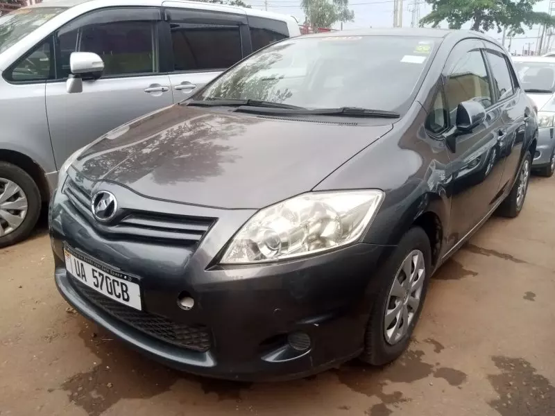 Toyota Auris   - 2010