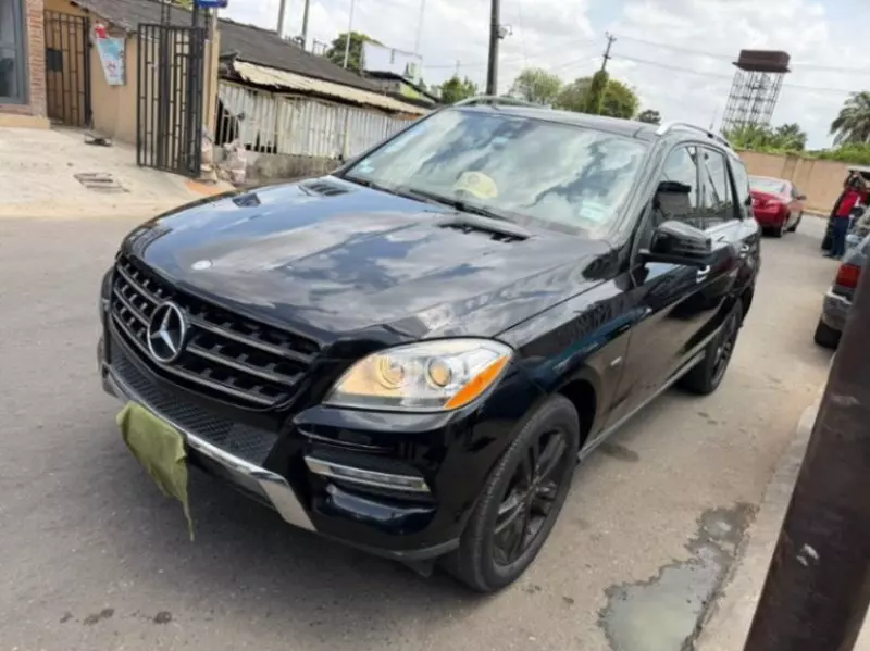 Mercedes-Benz ML 350   - 2012