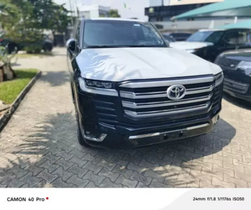Toyota Land Cruiser   - 2025