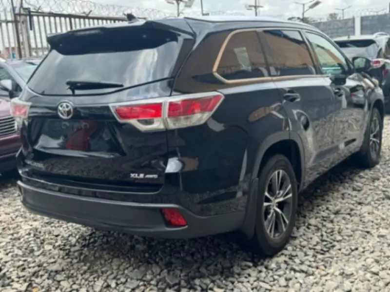 Toyota Highlander - 2016