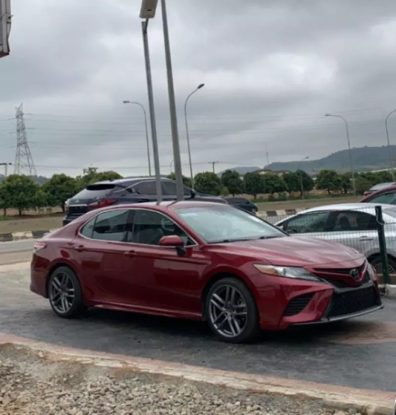 TOYOTA Camry   - 2018