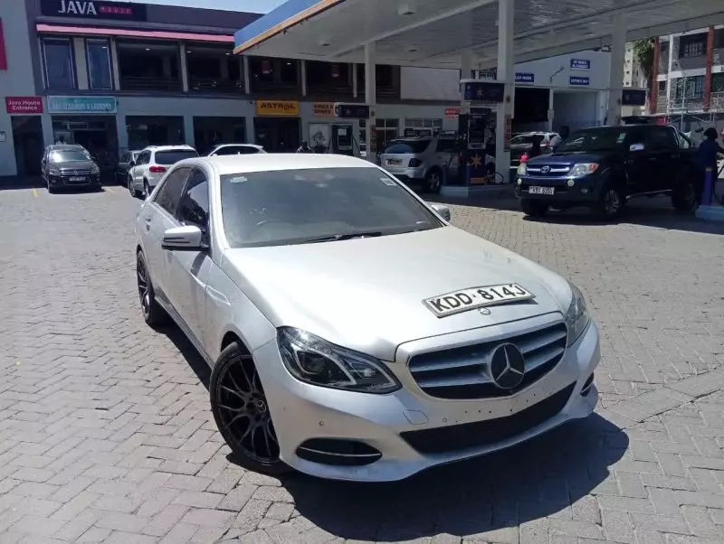 Mercedes-Benz E350   - 2014