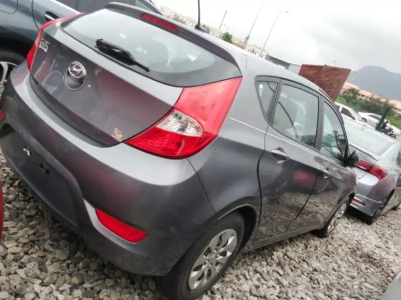 Hyundai Accent   - 2015