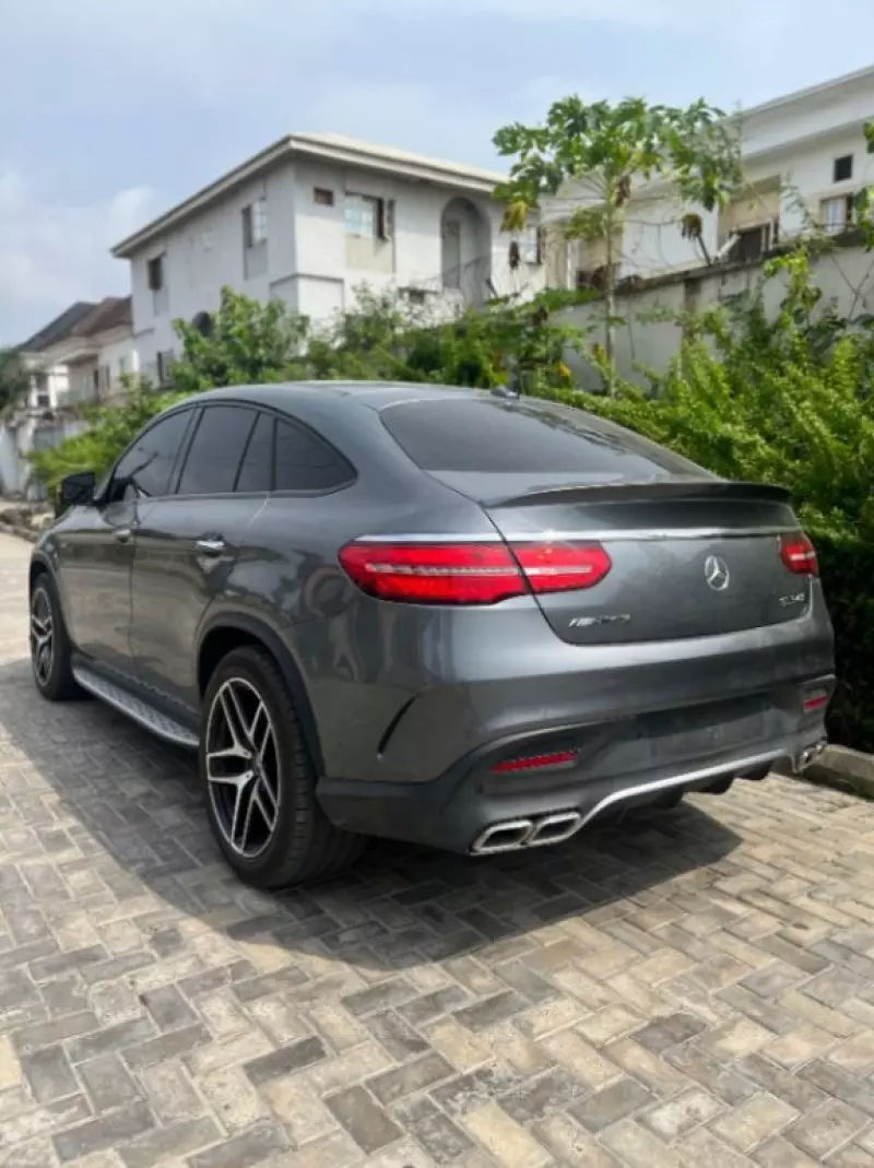 Mercedes-Benz GLE 43 AMG   - 2017