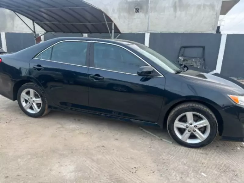 TOYOTA Camry   - 2014