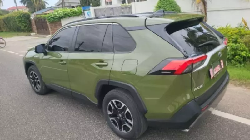 TOYOTA RAV4   - 2021