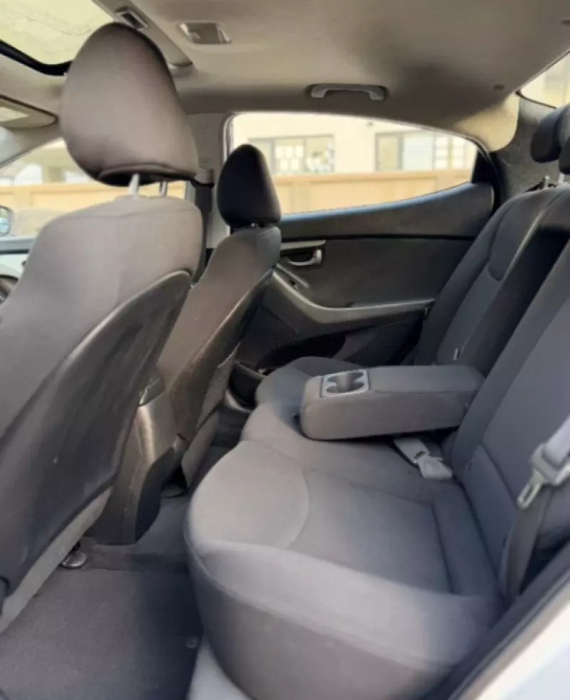 Hyundai Elantra   - 2015