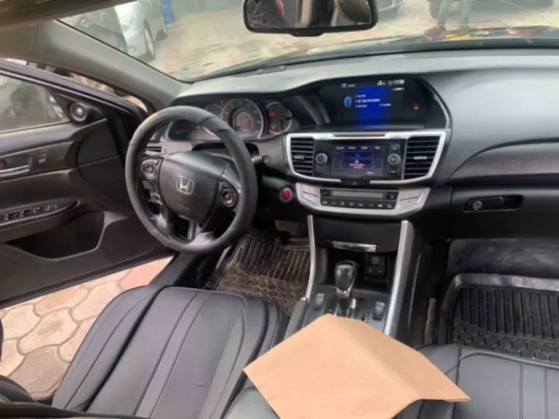 Honda Accord   - 2013