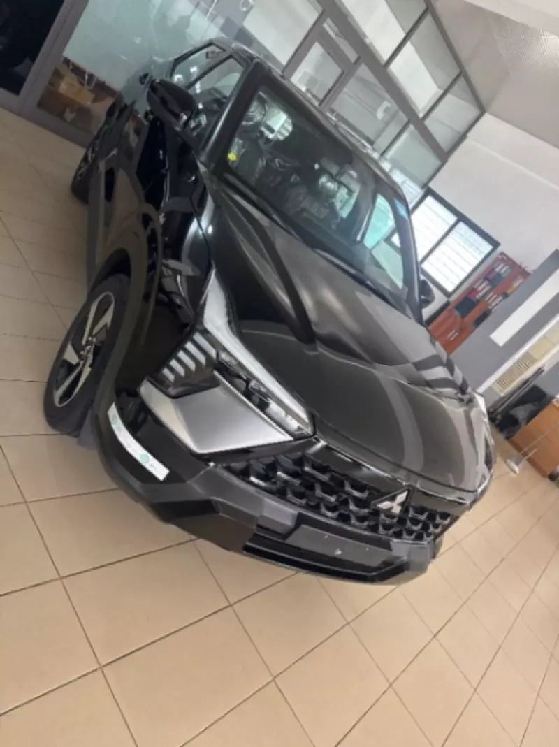 Mitsubishi Outlander Sport - 2026
