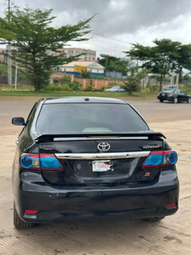 TOYOTA Corolla   - 2009