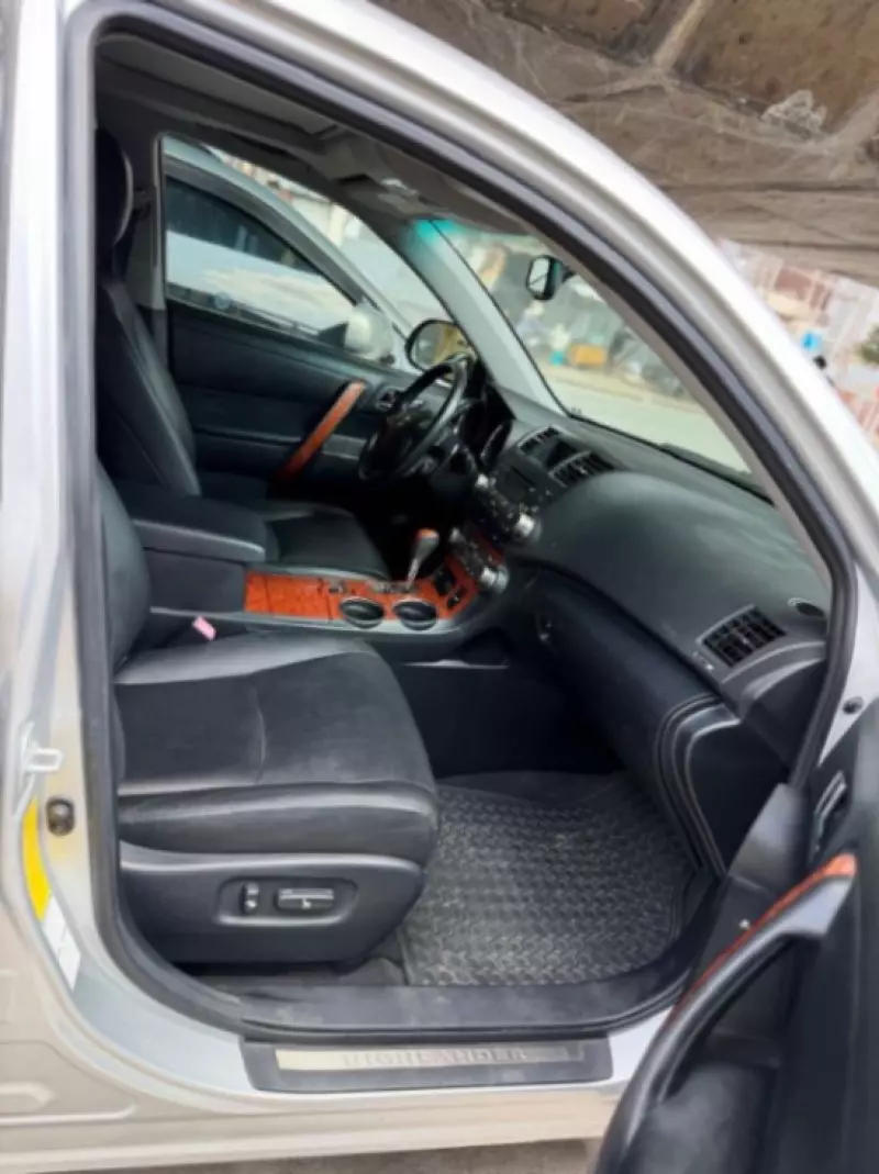 Toyota Highlander   - 2008