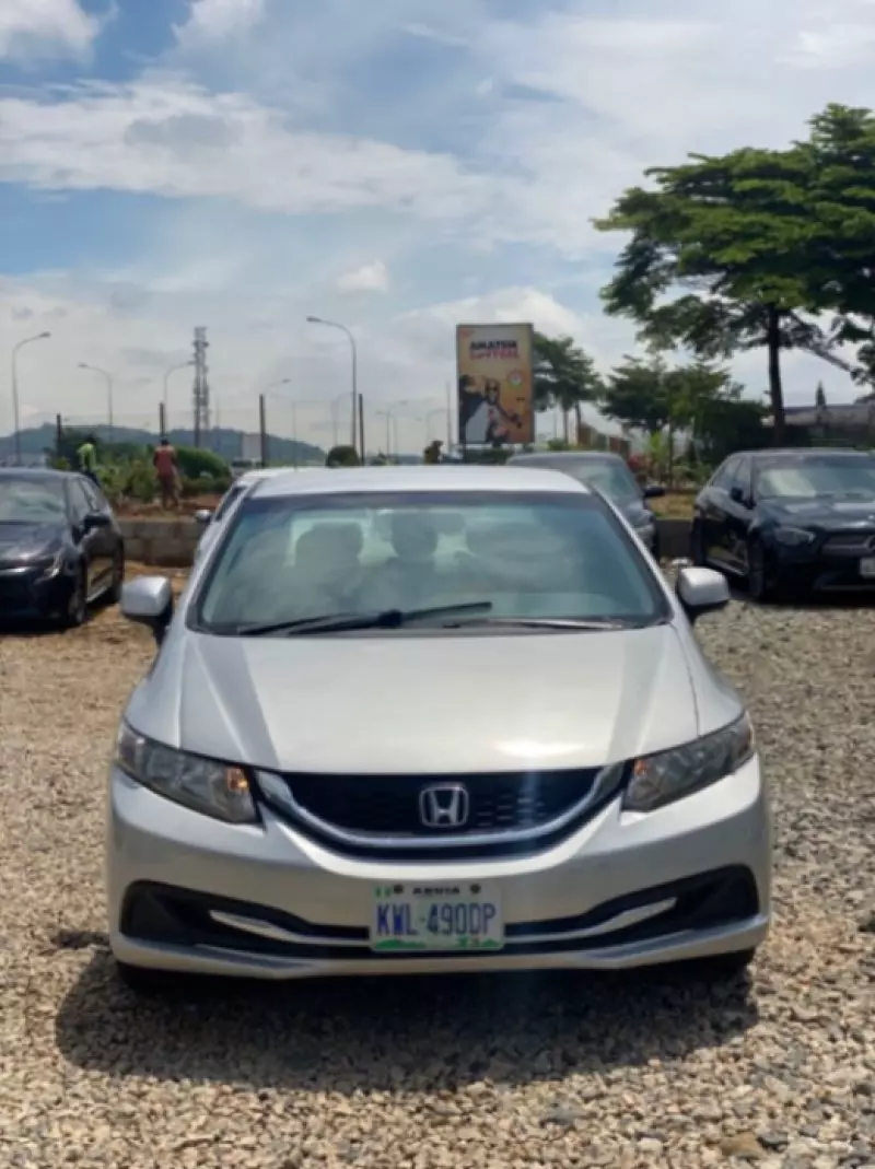 Honda Civic   - 2013