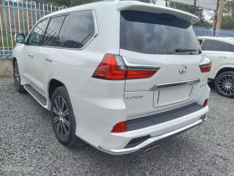 Lexus LX 570 - 2019