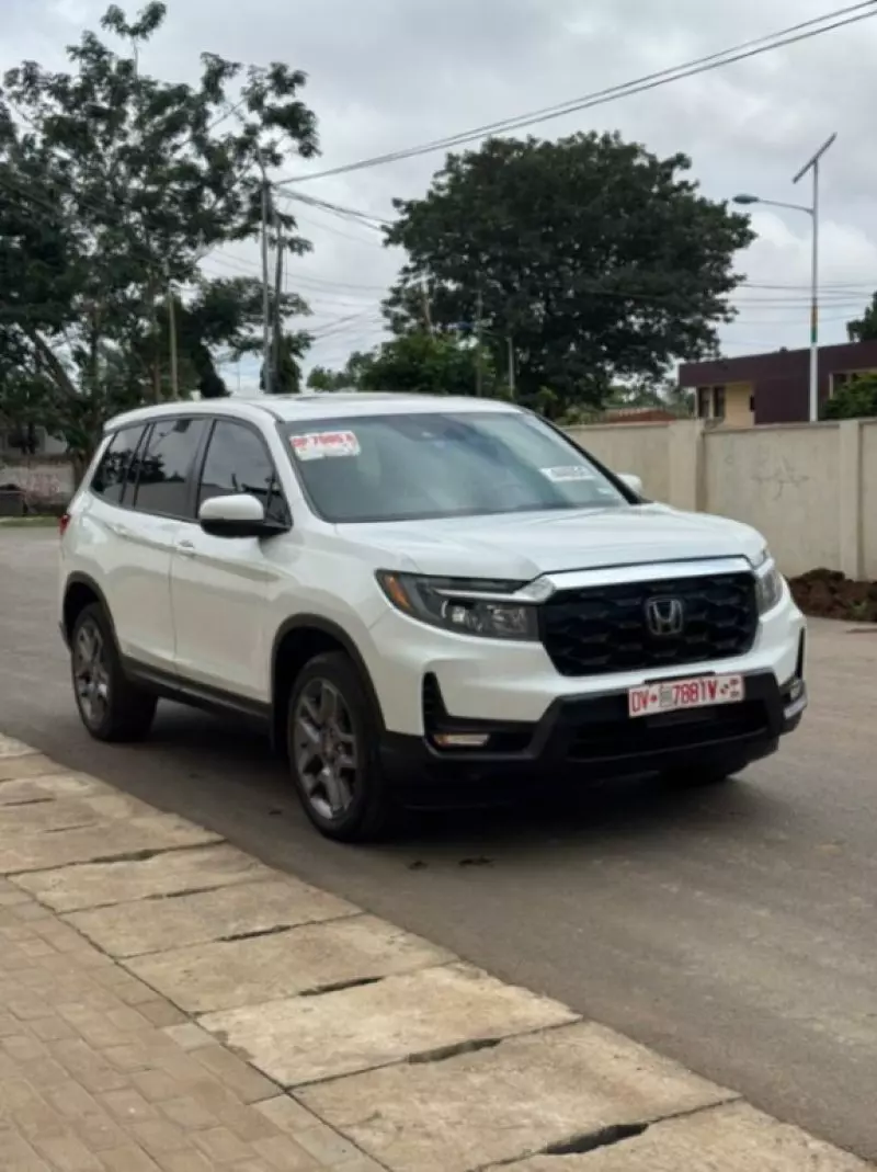 Honda Passport   - 2023