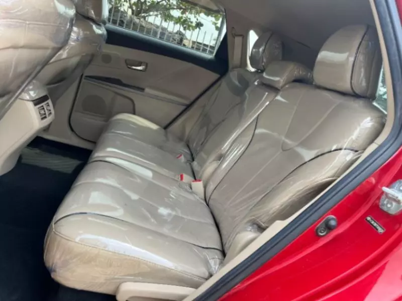 Toyota Venza   - 2014
