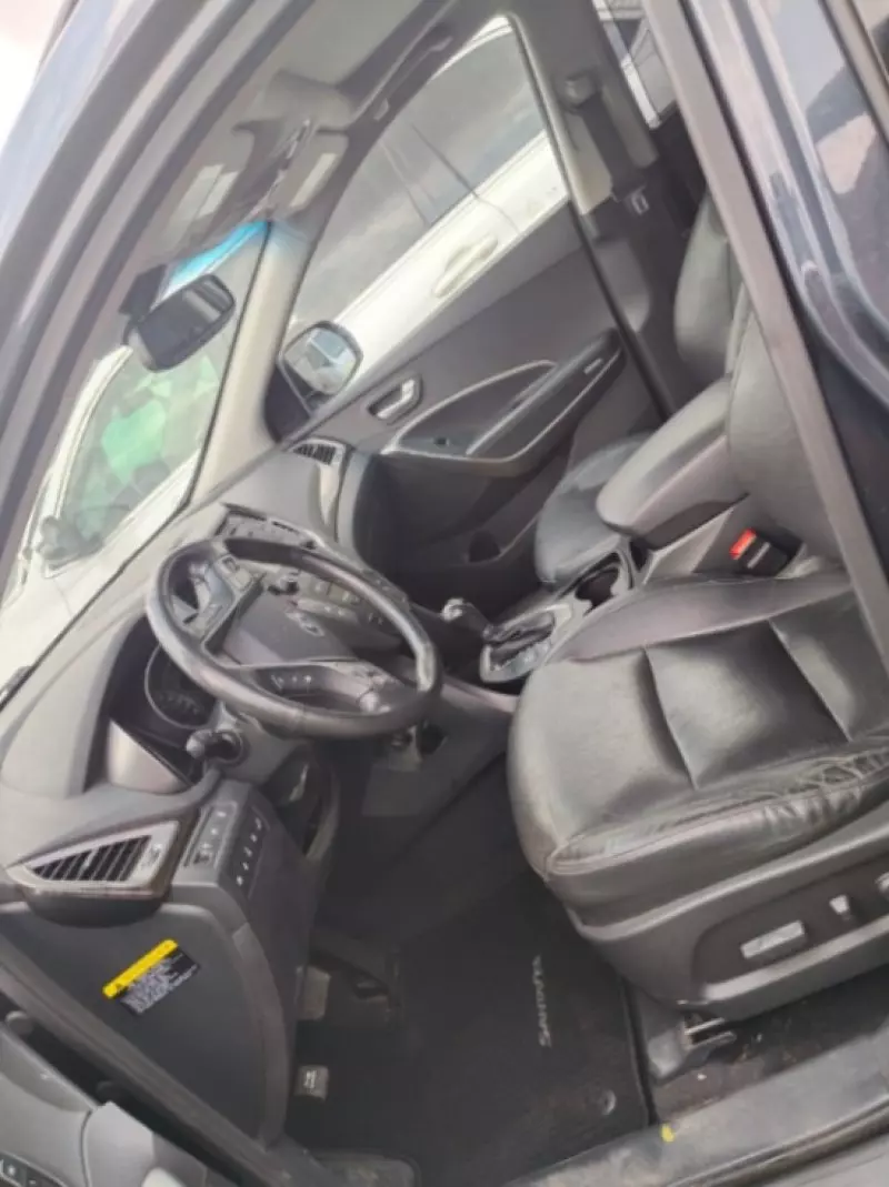 Hyundai Santa Fe   - 2014