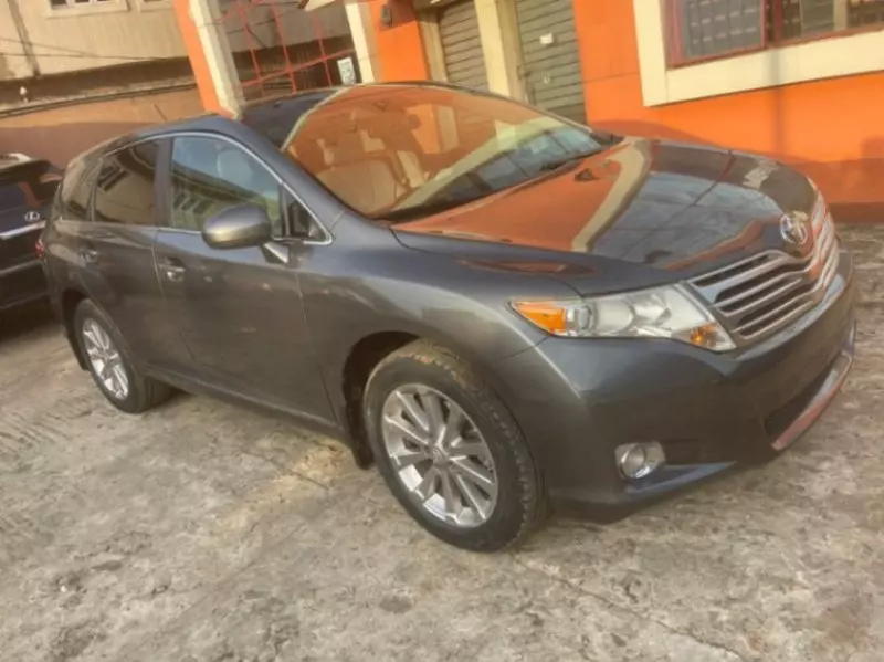 TOYOTA Venza   - 2011