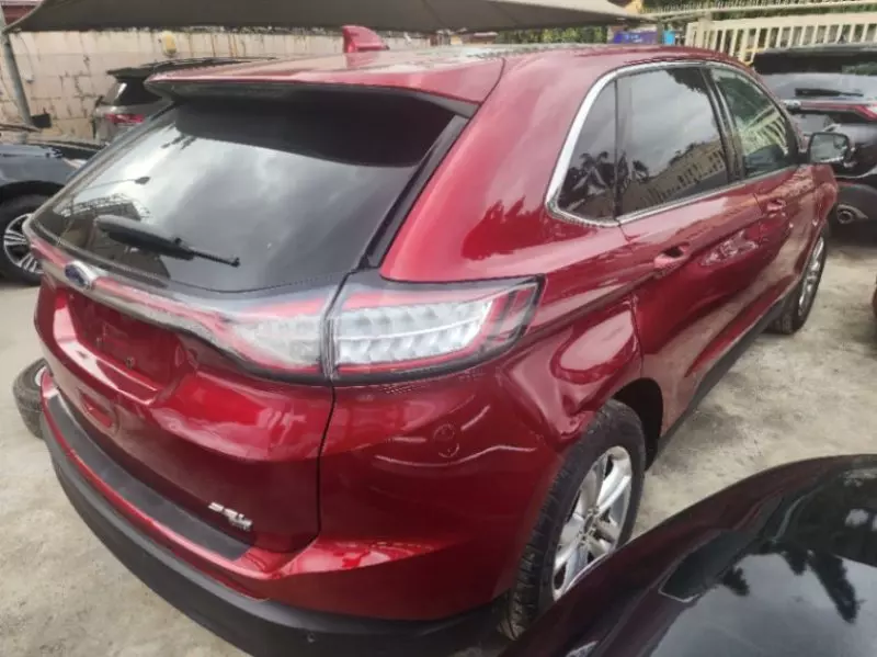 Ford Edge   - 2015