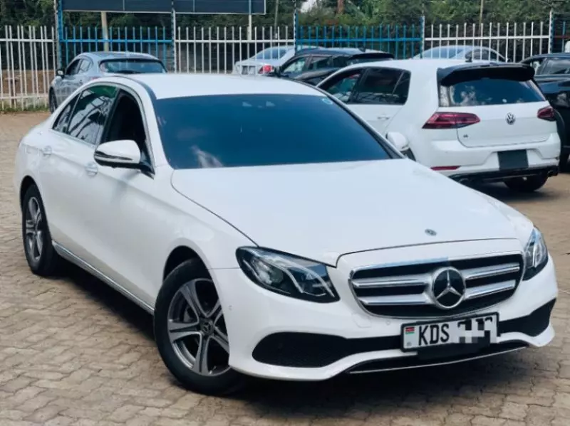 Mercedes-Benz E200   - 2018