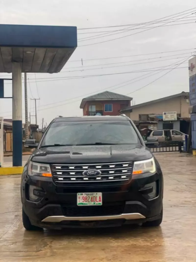 Ford Explorer XLT 3.5L - 2016
