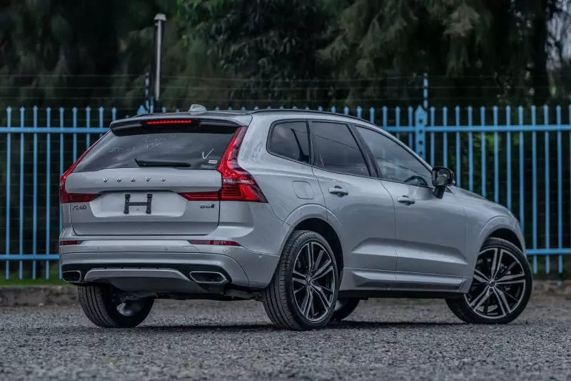 Volvo XC60   - 2021
