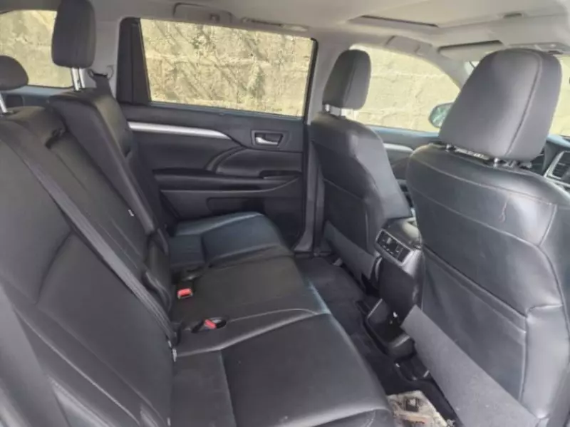 Toyota Highlander - 2015