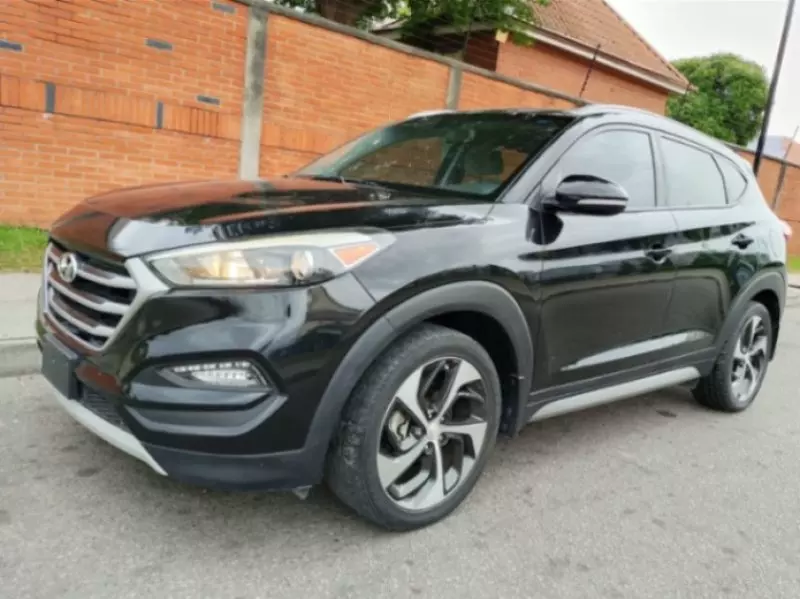 Hyundai Tucson   - 2017