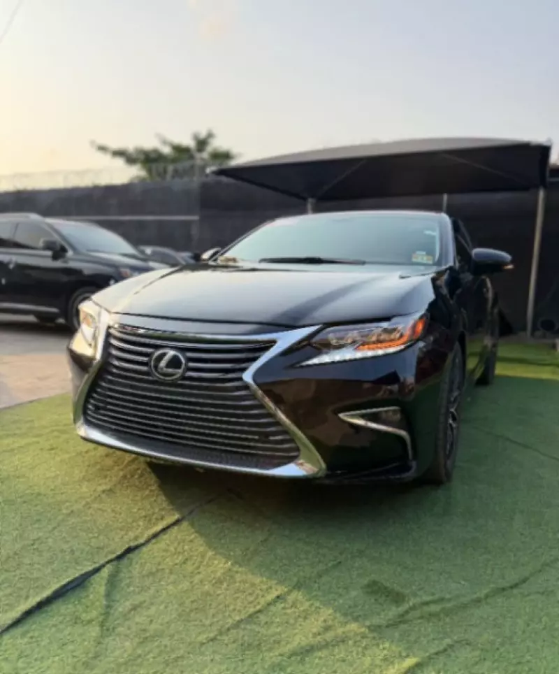 Lexus ES 350   - 2013