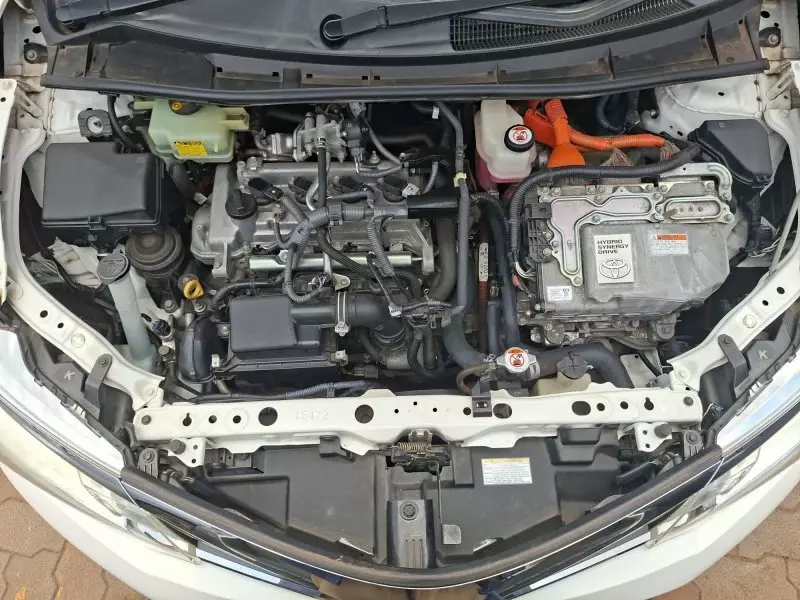 Toyota Fielder hybrid    - 2017
