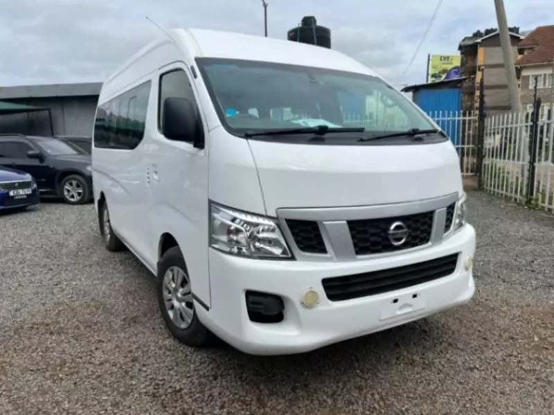 Nissan NV350   - 2017