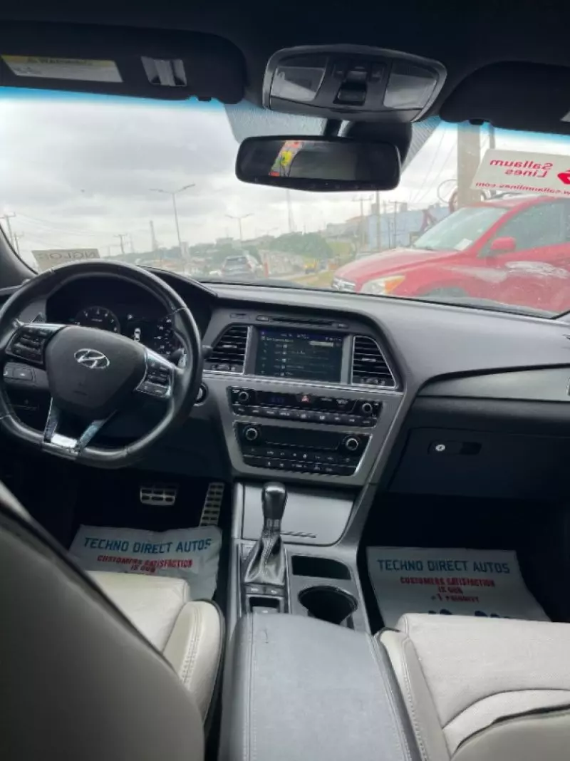 Hyundai Sonata - 2015