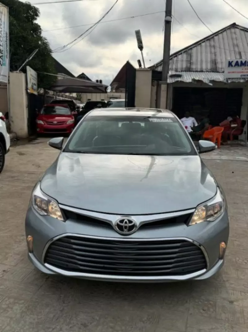 TOYOTA Avalon   - 2015