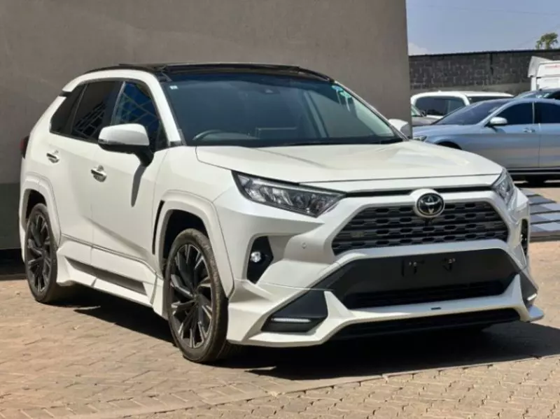 Toyota RAV 4   - 2019